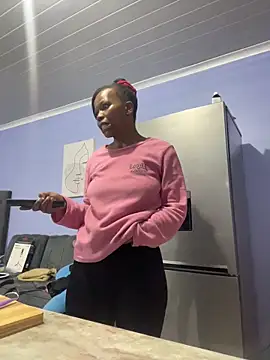 cherryontopy online show from March 1, 12:01 am