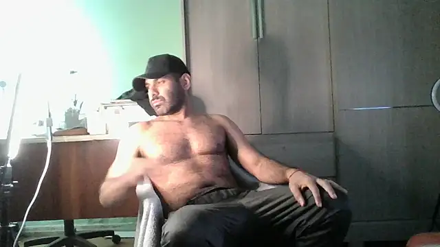 Snapshot of MILITARS chatting on July 17, 4:30 am MILITARS online show from July 17, 4:30 am