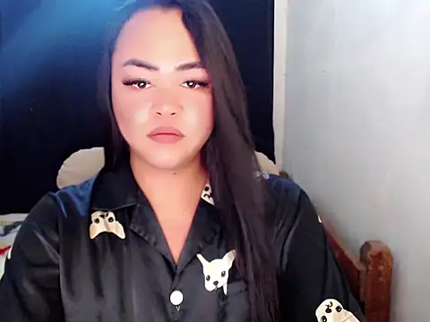 TrinaRoberts online show from February 11, 4:50 am