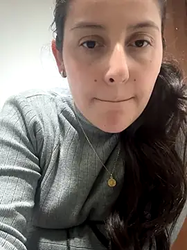 hannyrose  online show from October 7, 2:42 am