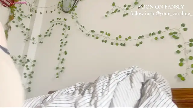 Hairy Coraline online show from November 4, 8:46 am