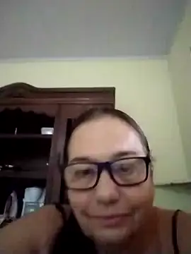 Snapshot of catdool chatting on January 11, 7:05 pm catdool online show from January 11, 7:05 pm