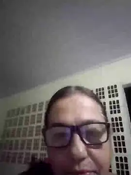 Snapshot of catdool chatting on January 17, 11:18 pm catdool online show from January 17, 11:18 pm