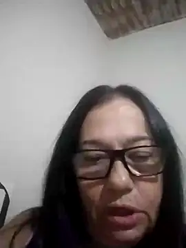 Snapshot of catdool chatting on February 13, 2:23 am catdool online show from February 13, 2:23 am