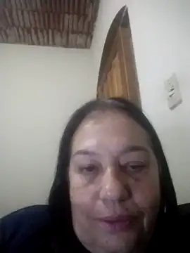Snapshot of catdool chatting on April 17, 12:02 am catdool online show from April 17, 12:02 am
