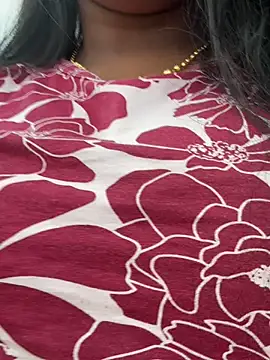 Snapshot of Dhiyapink chatting on January 12, 11:17 am Dhiyapink online show from January 12, 11:17 am