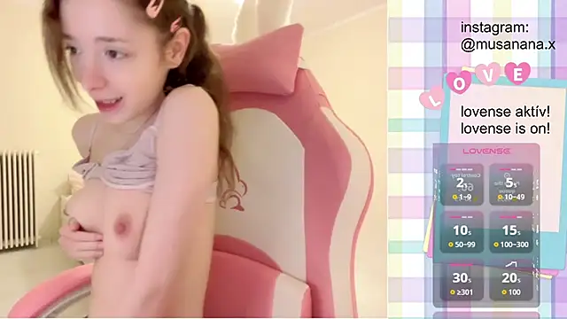 musananax online show from November 24, 11:15 pm