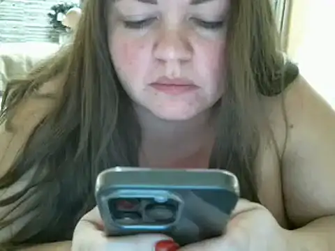 Snapshot of cute__cherry chatting on December 15, 12:29 am cute cherry online show from December 15, 12:29 am