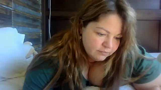 cute  cherry online show from June 19, 6:29 am