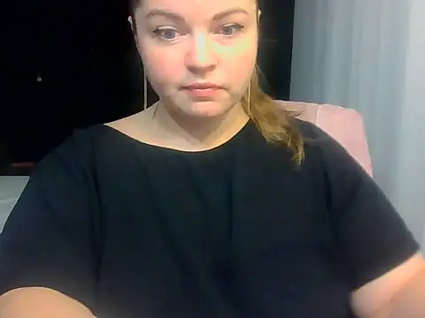 cute  cherry online show from July 31, 8:08 pm