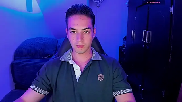 Alex smith00 online show from December 22, 10:58 pm