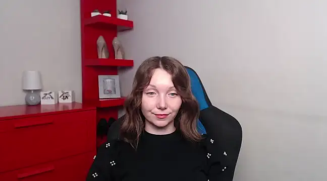 Snapshot of Cookie_zoe chatting on December 12, 6:36 am Cookie zoe online show from December 12, 6:36 am