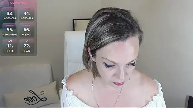 Snapshot of Tilly_Eliot chatting on January 20, 10:15 pm Tilly Eliot online show from January 20, 10:15 pm