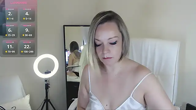 Snapshot of Tilly_Eliot chatting on January 31, 2:07 pm Tilly Eliot online show from January 31, 2:07 pm