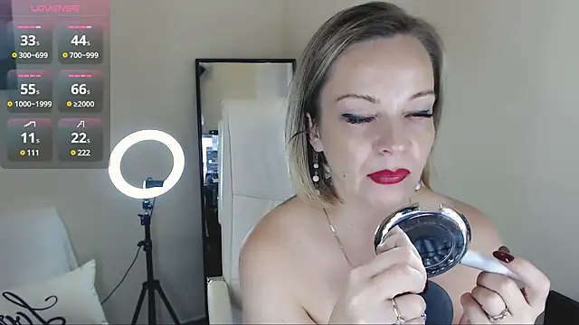 Snapshot of Tilly_Eliot chatting on February 2, 9:23 pm Tilly Eliot online show from February 2, 9:23 pm