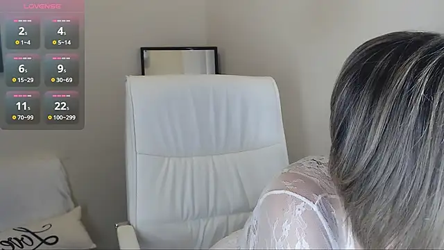 Snapshot of Tilly_Eliot chatting on February 13, 2:09 pm Tilly Eliot online show from February 13, 2:09 pm