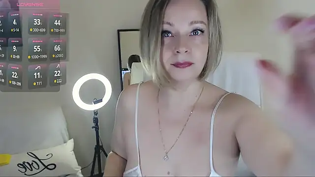 Snapshot of Tilly_Eliot chatting on March 20, 2:10 pm Tilly Eliot online show from March 20, 2:10 pm