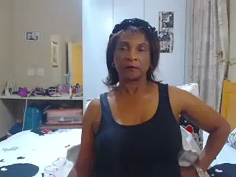 Snapshot of Hotgrannyx chatting on December 4, 4:16 pm Hotgrannyx online show from December 4, 4:16 pm