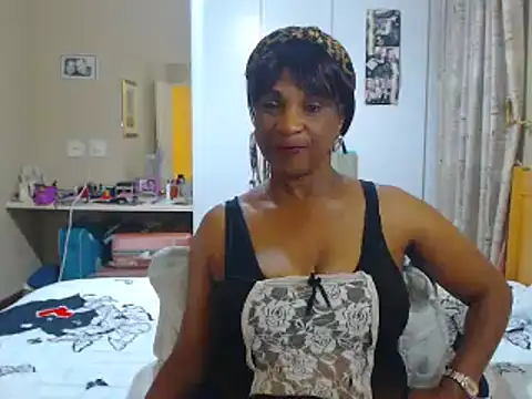 Snapshot of Hotgrannyx chatting on December 8, 4:28 pm Hotgrannyx online show from December 8, 4:28 pm