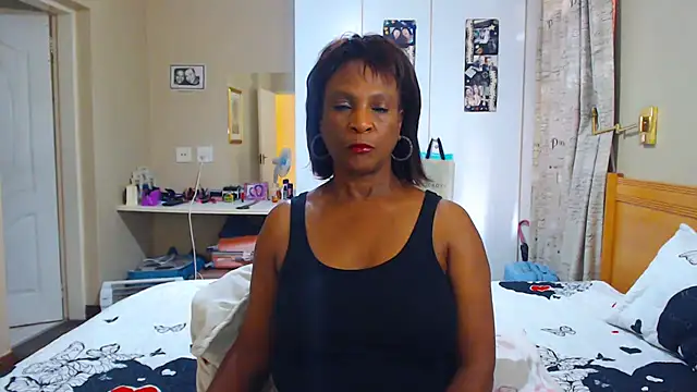 Snapshot of Hotgrannyx chatting on March 9, 8:29 am Hotgrannyx online show from March 9, 8:29 am