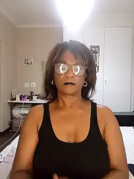 Snapshot of Hotgrannyx chatting on October 17, 4:04 am Hotgrannyx online show from October 17, 4:04 am