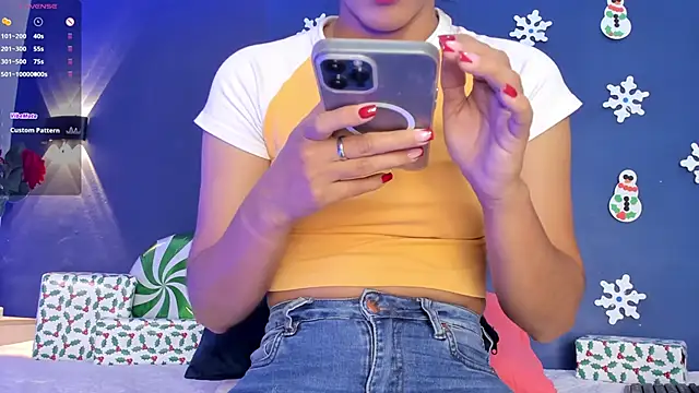 alysson 18 online show from December 19, 2:02 pm