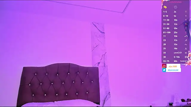 alysson 18 online show from October 6, 1:08 pm