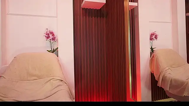 MaddyWattson online show from October 20, 11:43 am