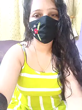 Rising Smiler online show from October 25, 12:45 pm