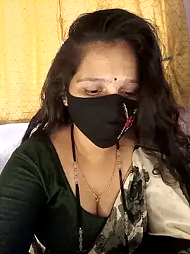 Snapshot of Rising_Smiler chatting on February 15, 11:41 am Rising Smiler online show from February 15, 11:41 am