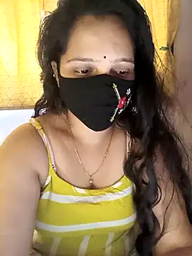 Snapshot of Rising_Smiler chatting on February 26, 10:14 am Rising Smiler online show from February 26, 10:14 am