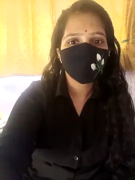 Snapshot of Rising_Smiler chatting on March 3, 9:37 am Rising Smiler online show from March 3, 9:37 am