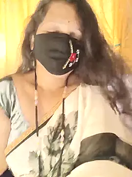 Snapshot of Rising_Smiler chatting on March 4, 9:59 am Rising Smiler online show from March 4, 9:59 am