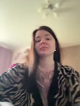 MommyDimitrescu  online show from May 26, 6:31 am
