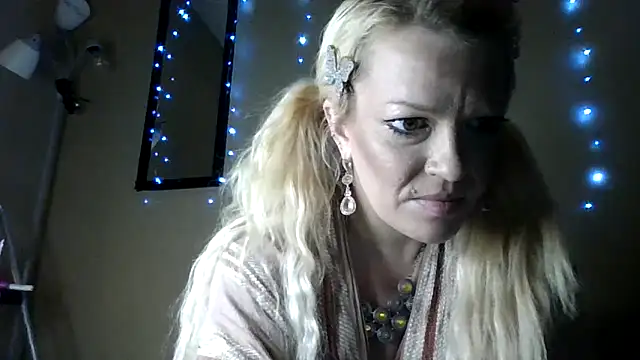 marilyn420 online show from February 16, 9:05 am