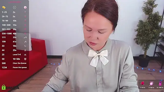 VickyGolden online show from June 17, 5:21 am