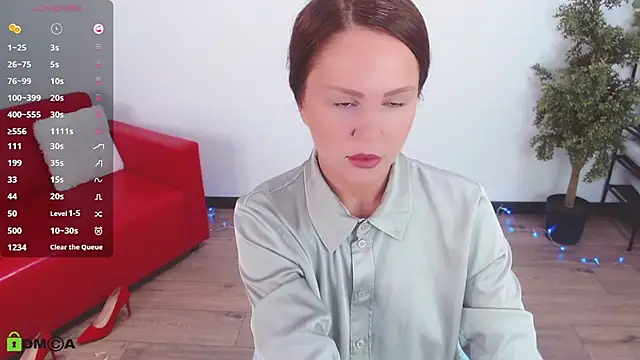 VickyGolden online show from August 1, 5:18 am