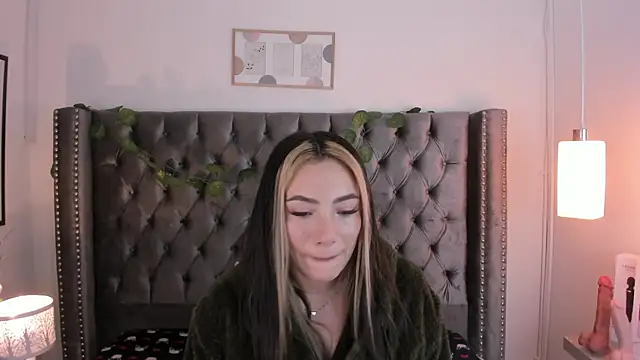 Kim Blane online show from February 1, 3:30 am