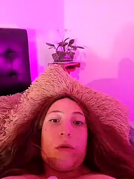 VickyHoult online show from January 24, 10:19 pm