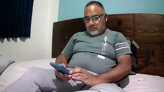 PhillDrake11 online show from March 27, 3:01 am