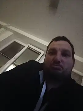 Snapshot of SamVer1 chatting on June 14, 10:23 pm SamVer1 online show from June 14, 10:23 pm