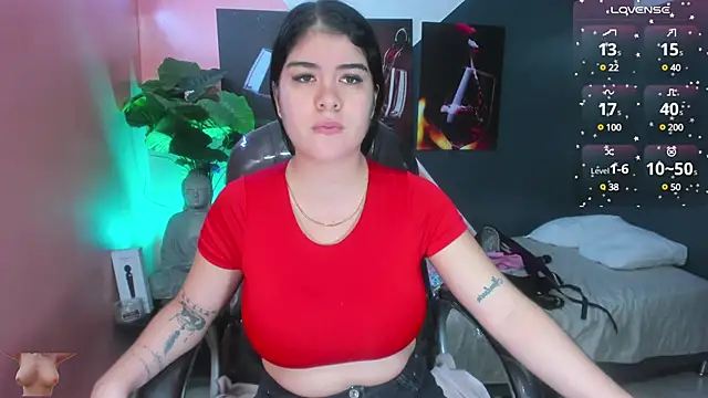 pearl weet online show from January 16, 5:23 pm