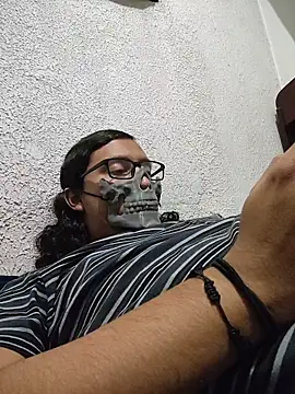 Snapshot of HardestPepe chatting on December 20, 9:05 am HardestPepe online show from December 20, 9:05 am