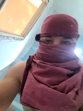 Snapshot of Johnny--Sins chatting on October 28, 10:30 am Johnny--Sins online show from October 28, 10:30 am