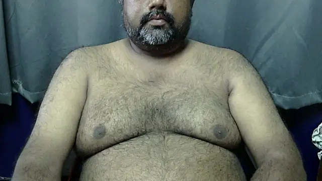 Snapshot of hairysubcub_70 chatting on September 30, 8:30 am hairysubcub 70 online show from September 30, 8:30 am