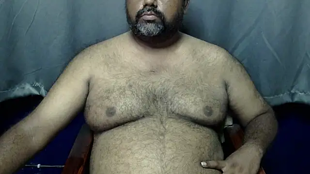 Snapshot of hairysubcub_70 chatting on October 2, 7:15 am hairysubcub 70 online show from October 2, 7:15 am