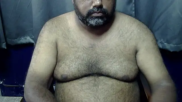 Snapshot of hairysubcub_70 chatting on October 10, 7:51 am hairysubcub 70 online show from October 10, 7:51 am