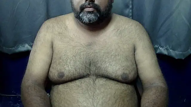 Snapshot of hairysubcub_70 chatting on October 12, 7:51 am hairysubcub 70 online show from October 12, 7:51 am