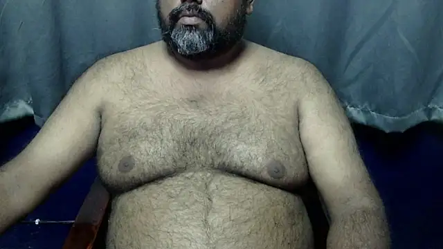 Snapshot of hairysubcub_70 chatting on October 18, 11:55 am hairysubcub 70 online show from October 18, 11:55 am