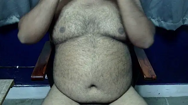 Snapshot of hairysubcub_70 chatting on October 21, 7:20 am hairysubcub 70 online show from October 21, 7:20 am